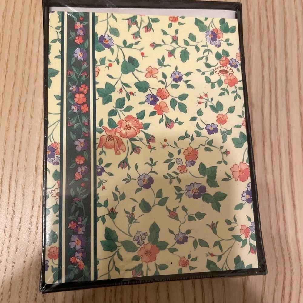 American‎ Greetings Company  Designer Collection Cards Blank Floral